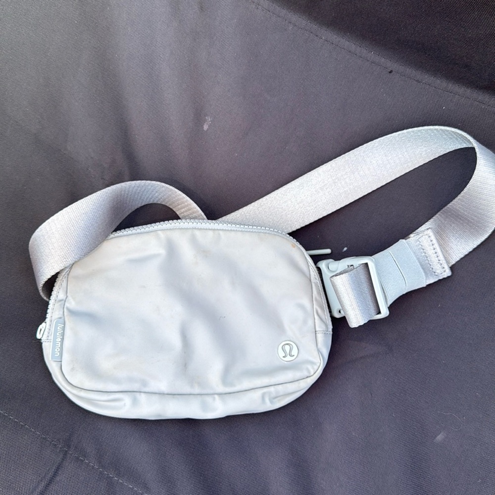 Lululemon Fanny